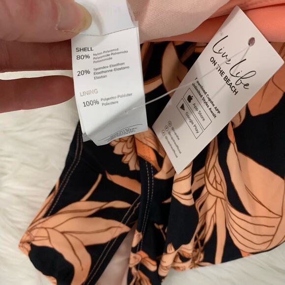 New Cupshe Havana Tropical Plunge Halter Ruched One Piece Swimsuit - Picture 9 of 11